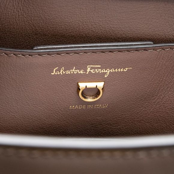 Salvatore Ferragamo Leather Gancio Trifolio Large Shoulder Bag - Picture 7 of 15